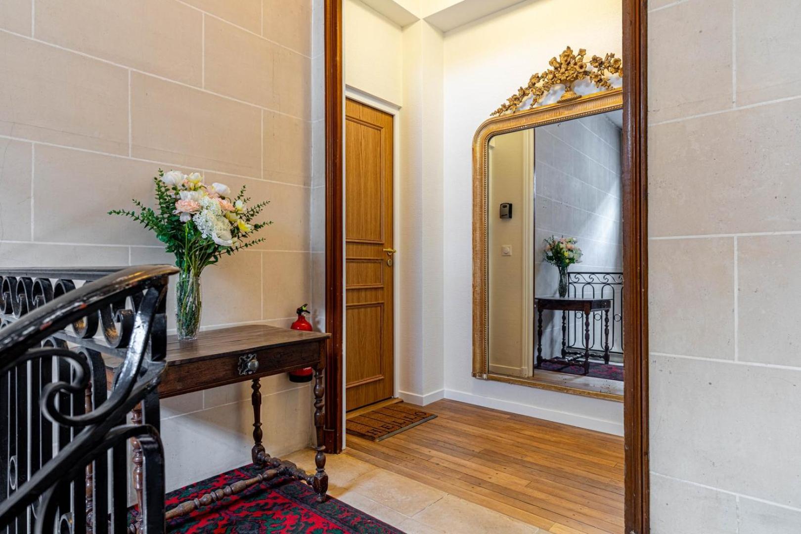 クリシーGuestready - Apt Moderne - Direct Champs Elyseesアパートメント エクステリア 写真